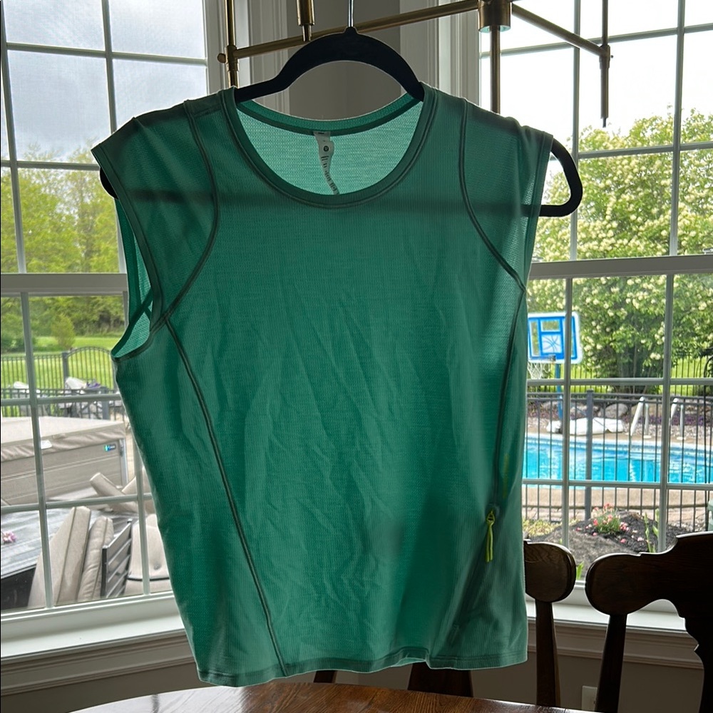 Lululemon Green tank